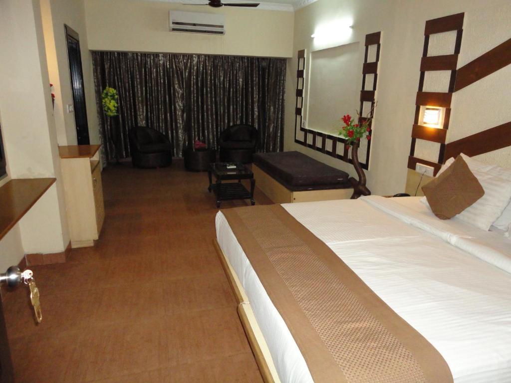 Royal Palace Beach Resort Calangute Zimmer foto